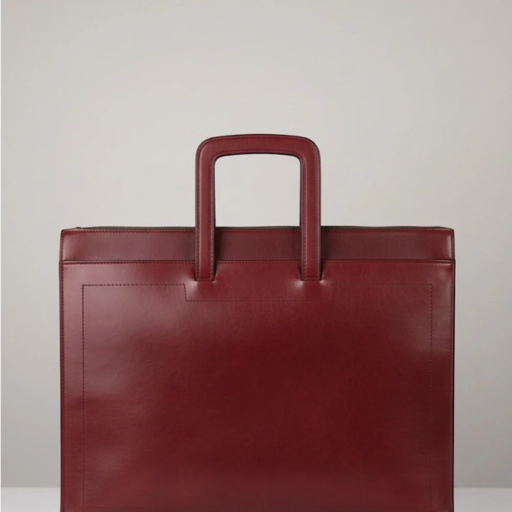 Etienne Aigner Vintage Burgundy Leather Briefcase - Picture 2 of 10